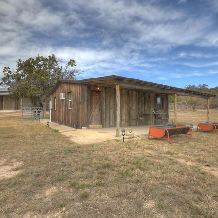 הוילה פרדריקסברג Ohana Ranch Cabin - 12 Minutes To Historic Main St מראה חיצוני תמונה